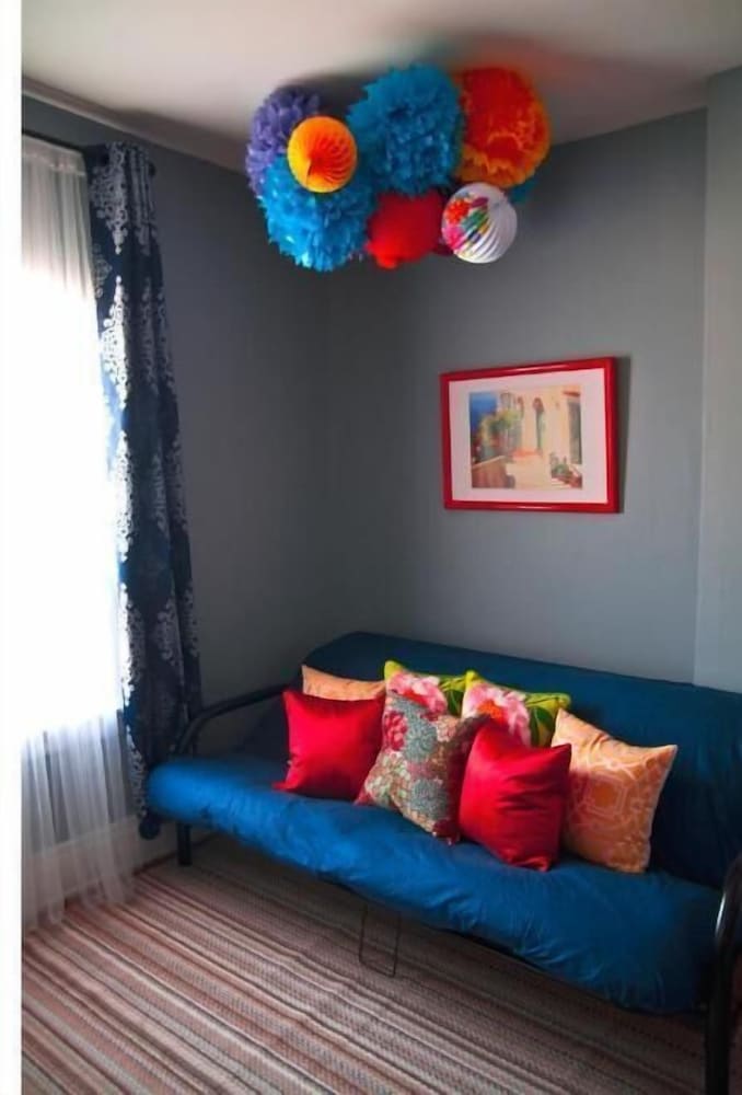 Colour Cube Guest House
