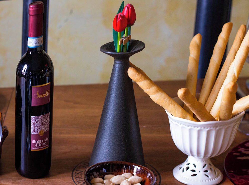 WINE HOUSE- SALUTATI 78 photo 2