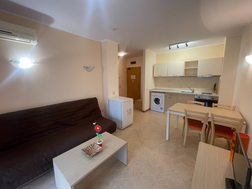 Menada Royal Sun Apartments