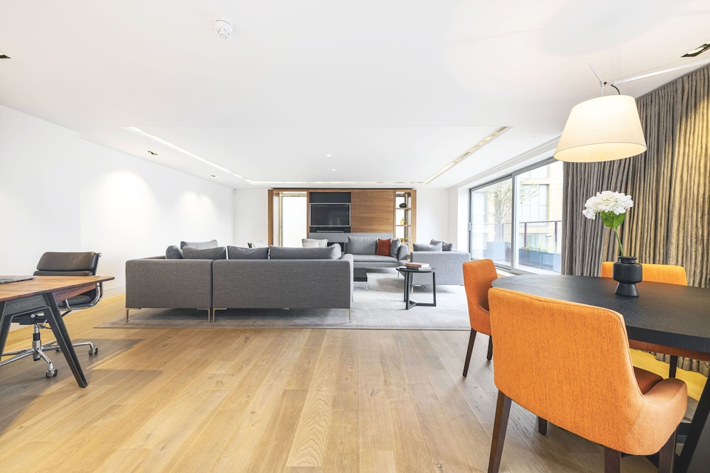 Accomodo London Waterloo - Luxury & Spacious Triplex Penthouse on Southbank