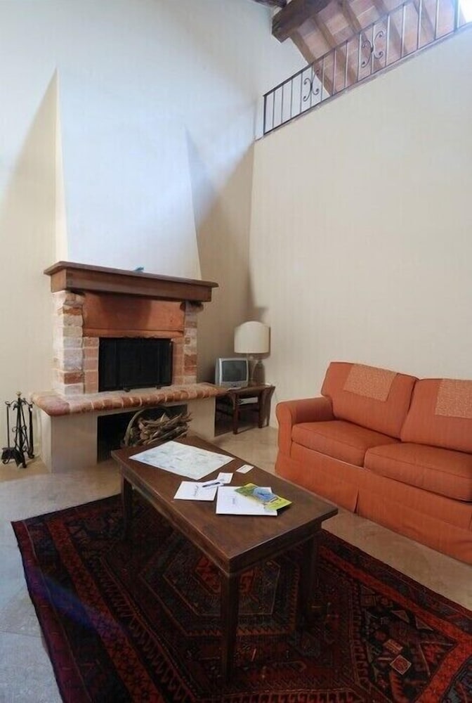 Agriturismo La Lodola