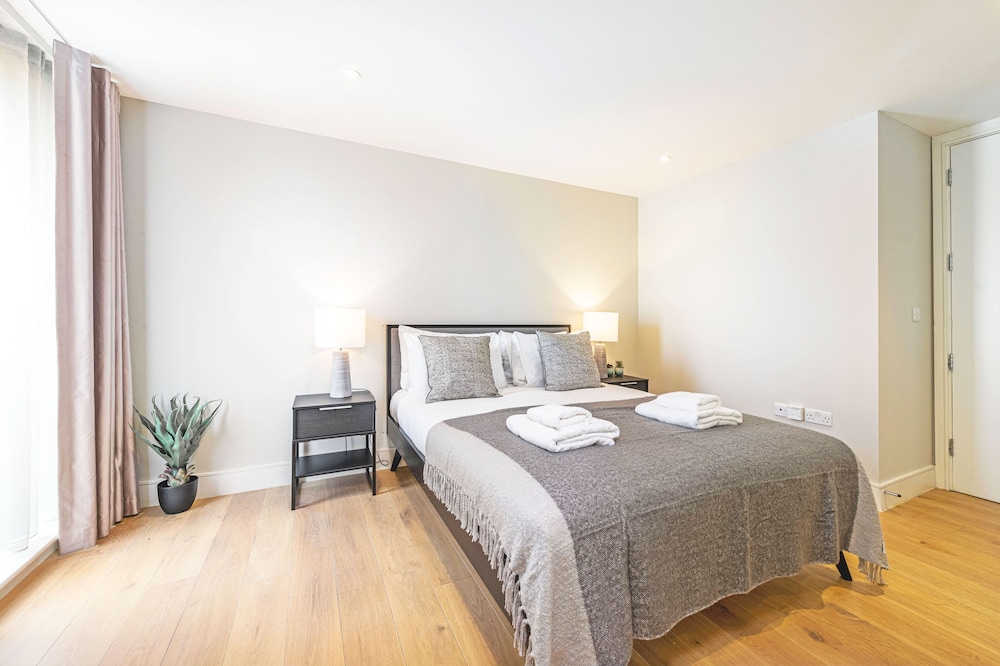 Accomodo London Southbank - Spacious & Elegant Apartments near Big Ben & London Eye