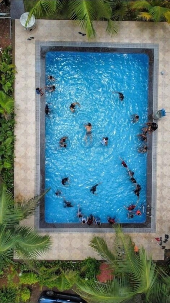 Discover Resorts Pali
