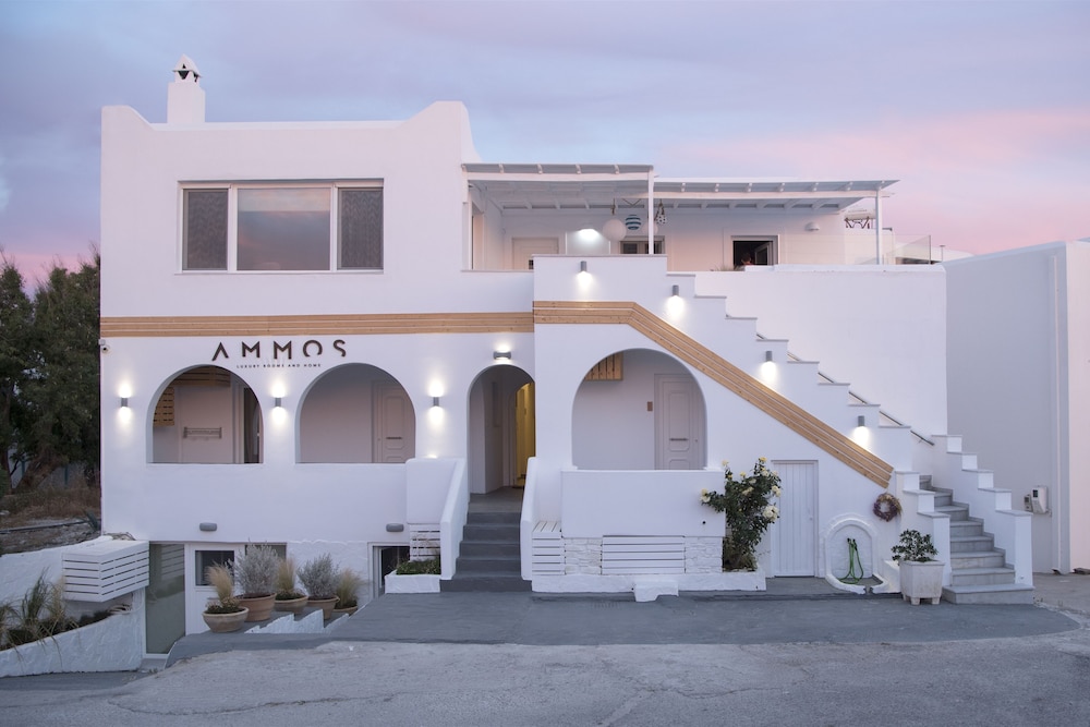Hotel Ammos Luxury Rooms & Home - Image 1