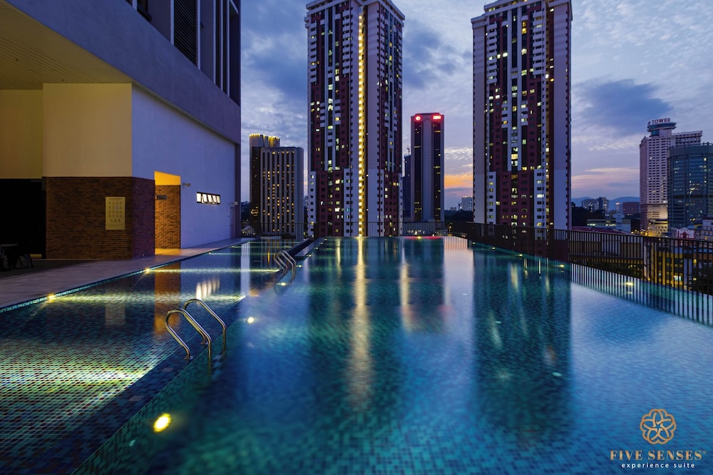 Chambers Residence, Sunway Putra Mall