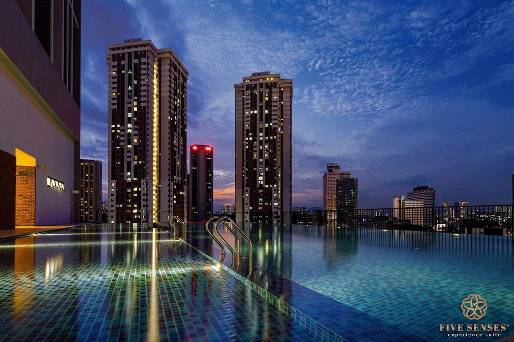 Chambers Residence, Sunway Putra Mall