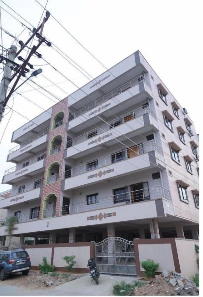 SBHS Homestay - Garudadri