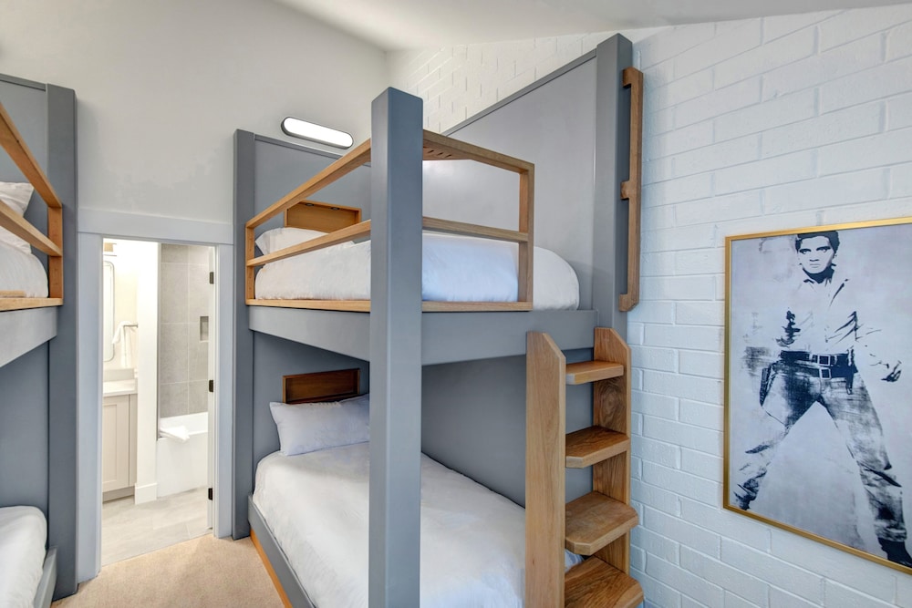 Ski Captain Molly 3 Bedroom Condo