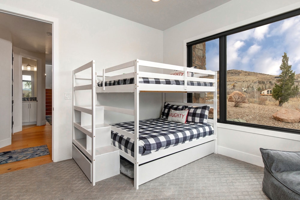 Frost Haven 4 Bedroom Townhouse