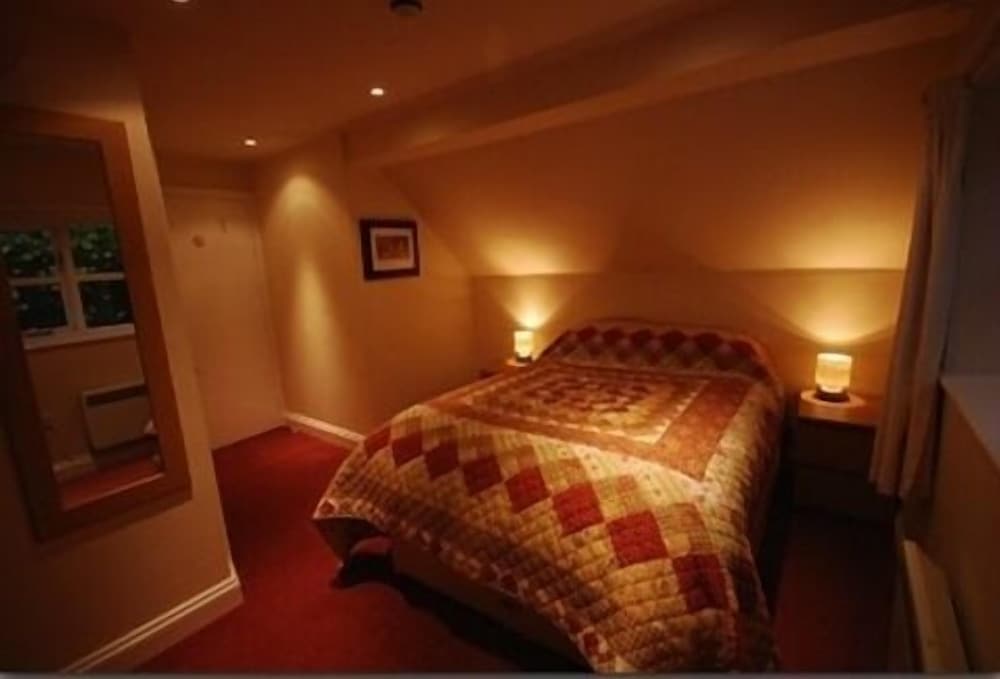 The Hatchet Inn