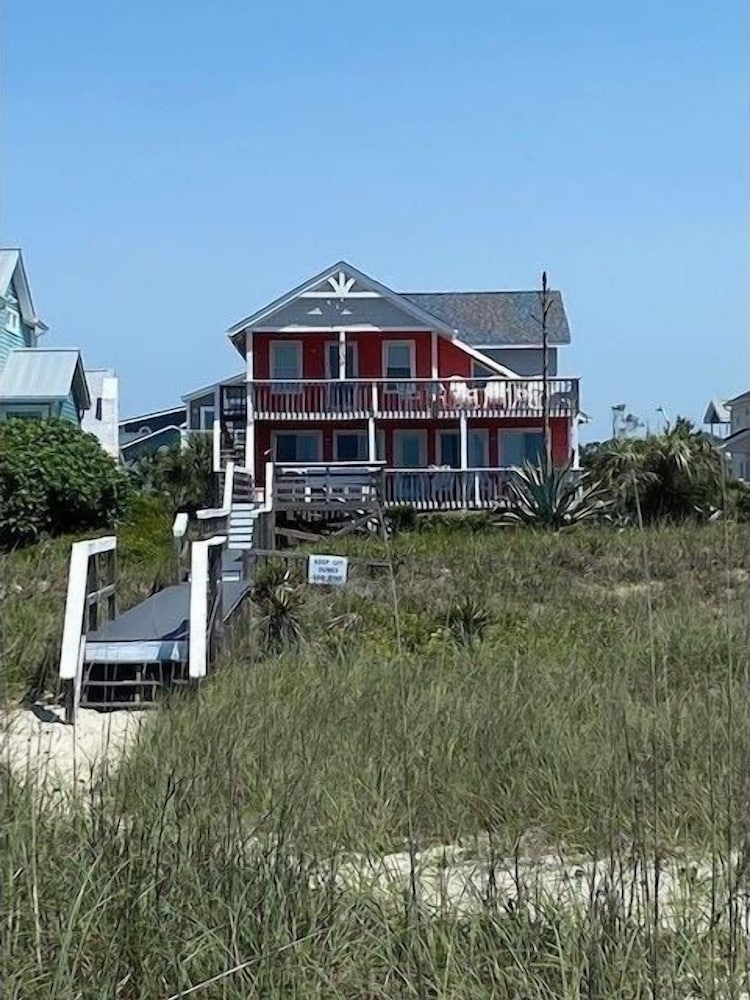 Due South - 5 Br Home