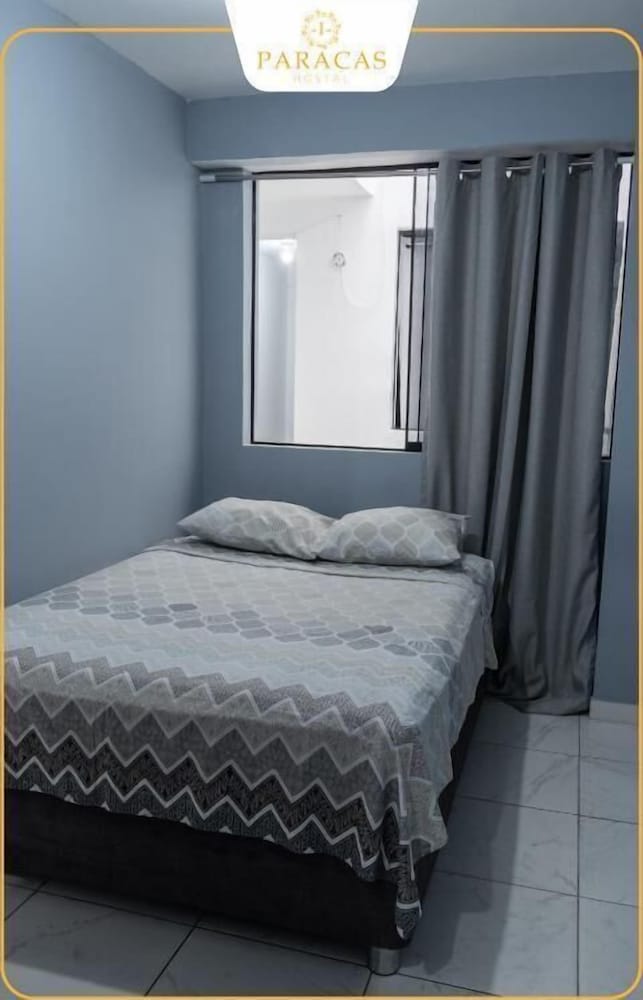Hostal Paracas I