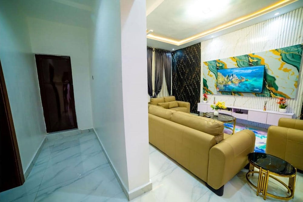 Evanluck Luxury Homes