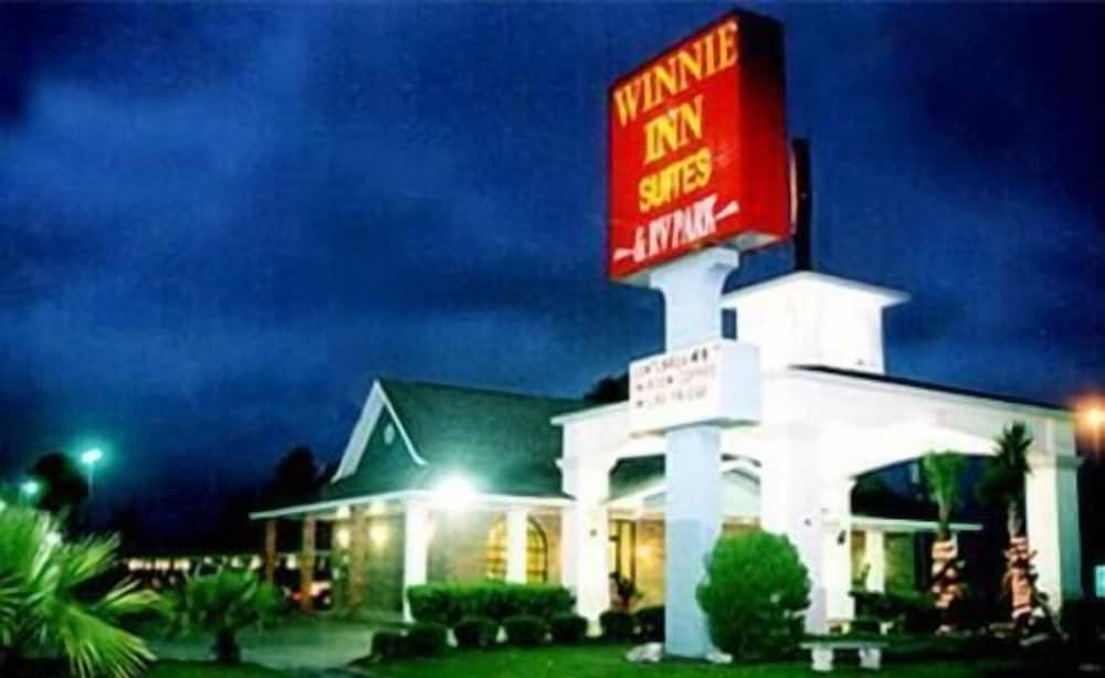 Winnie Inn Suites & RV Park