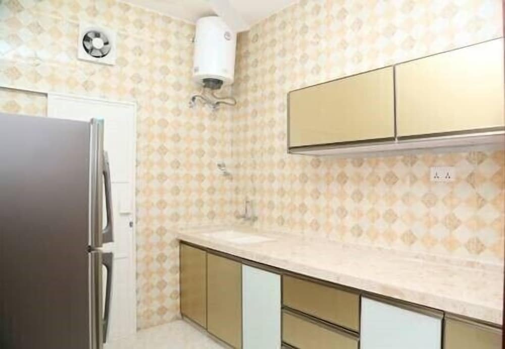Golden Seasons Furnished Apartments 4