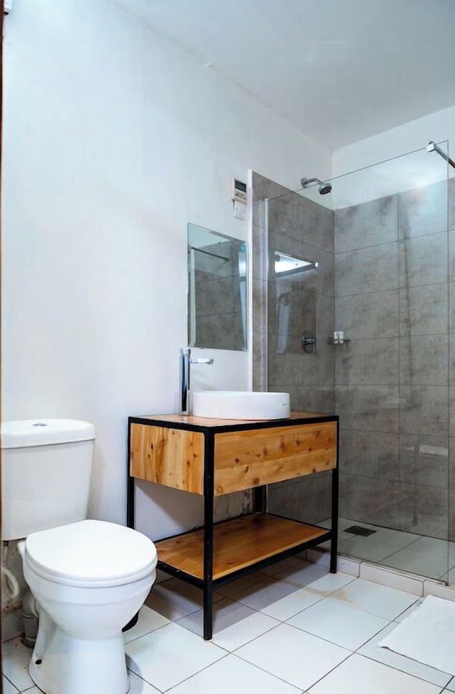 Harry's Kisumu Oasis