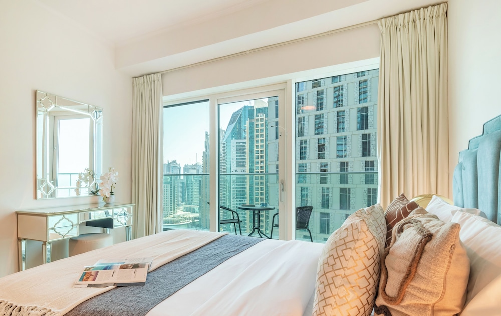 Manzil - 2BR in Dubai Marina w Sea View