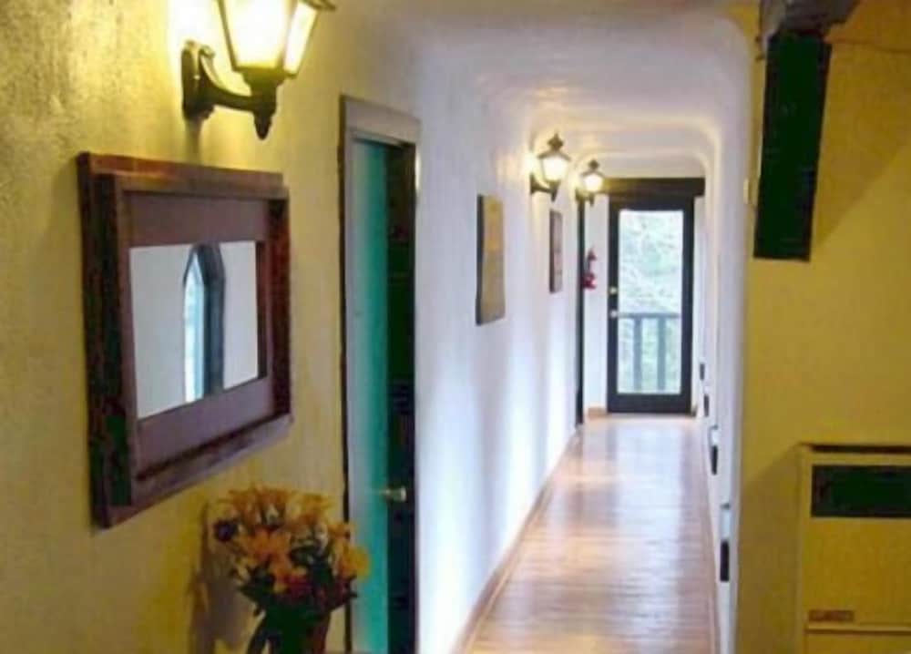Amizette Inn and Restaurant