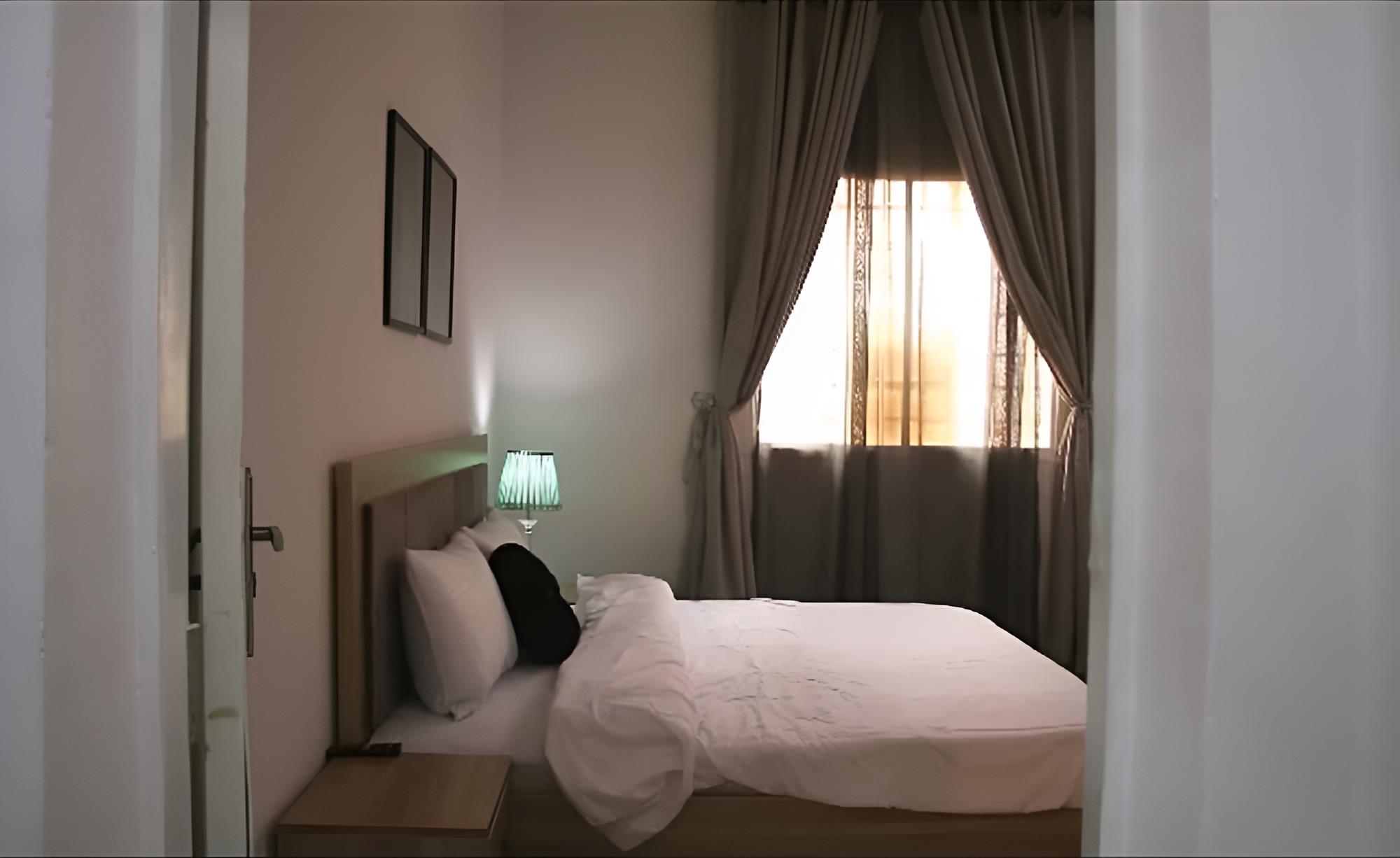 Blissful Lodgings Jos view 4