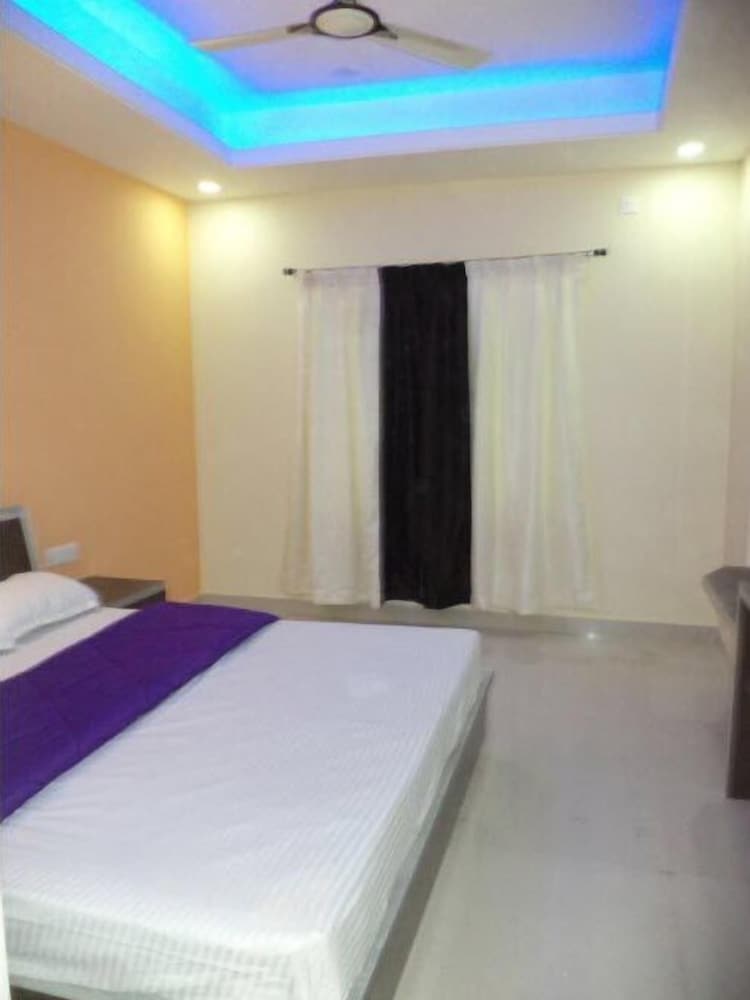 Gadadhar Resort