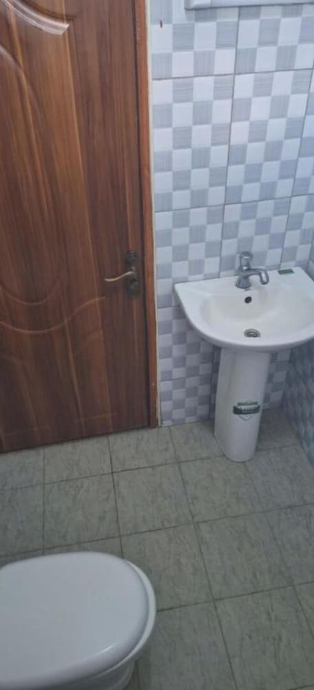 Zedek Suites