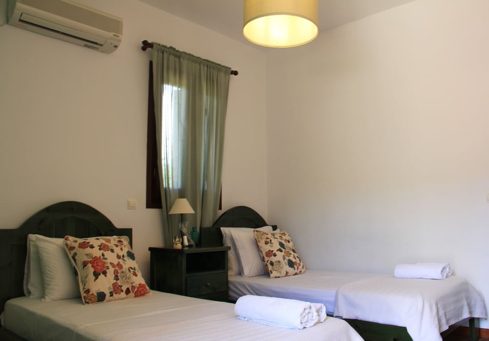 Alekos Beach Houses - Alekos Beach Complex
