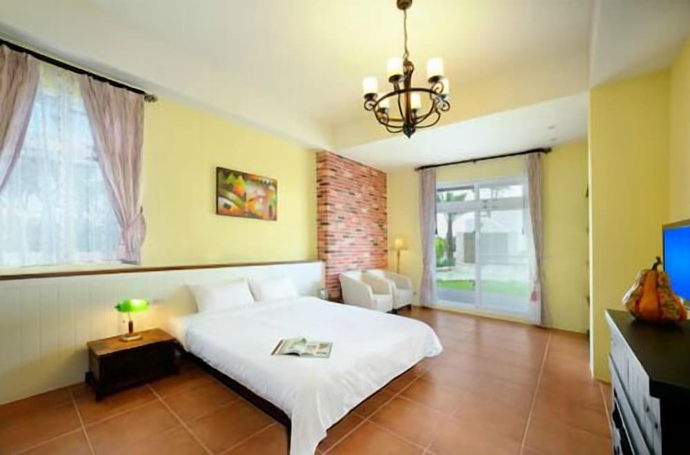 Sunlax B&B