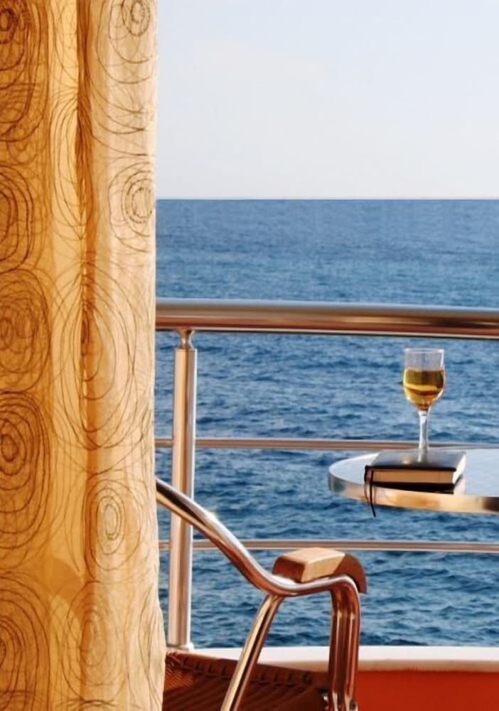 Mare Bed & Breakfast Hotel