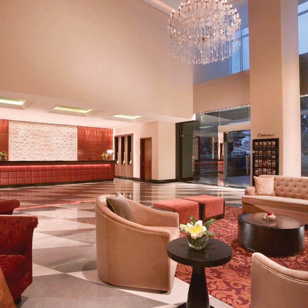 Oakwood Premier Cozmo Jakarta - Image 2