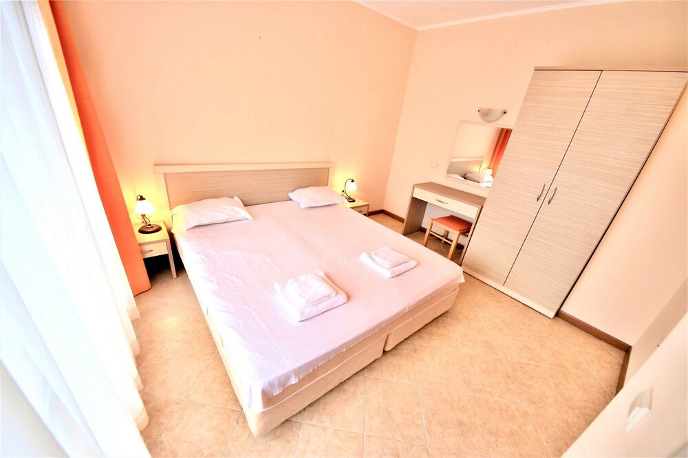 Menada Royal Sun Apartments