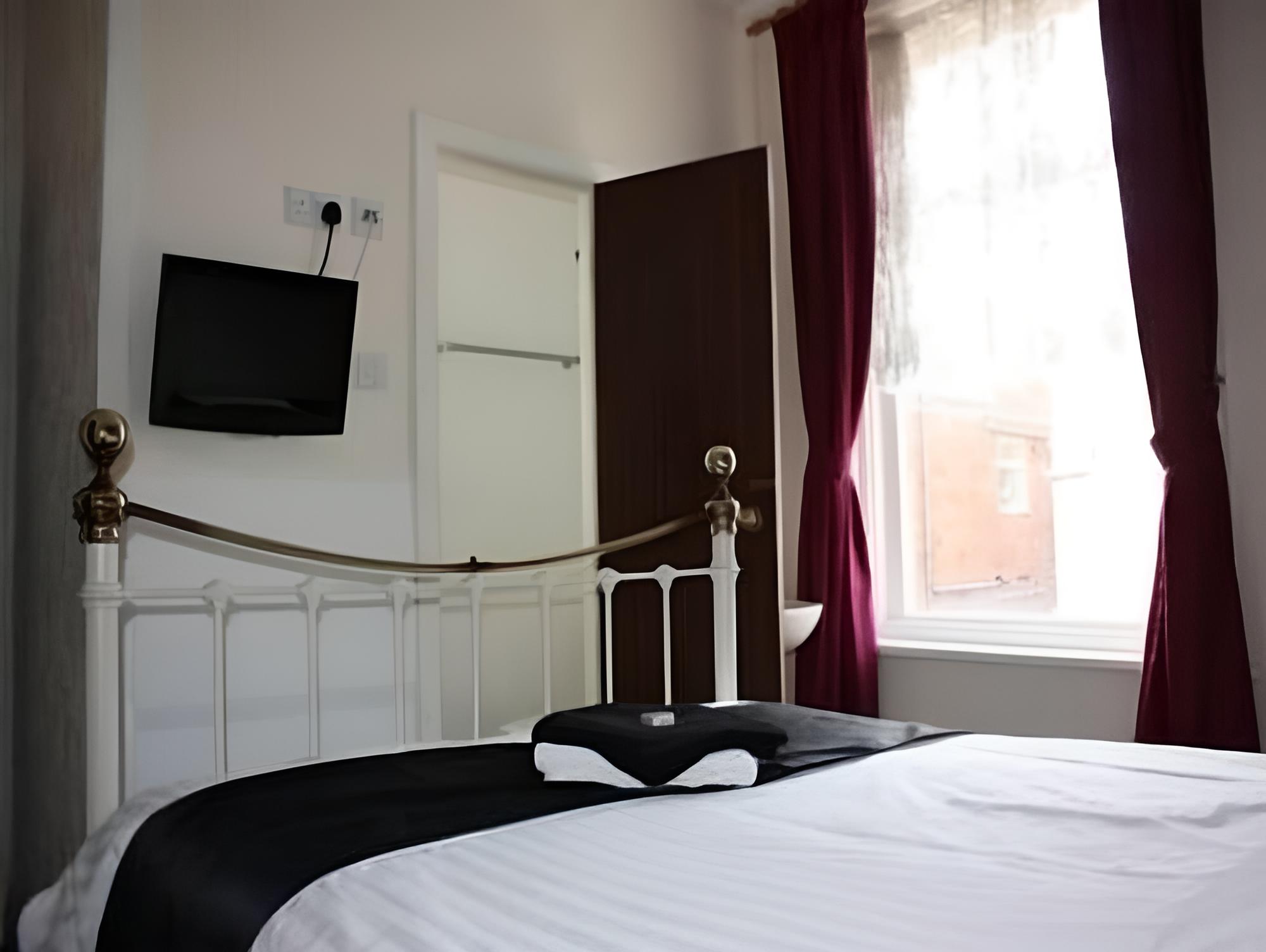 New Osborne Hotel