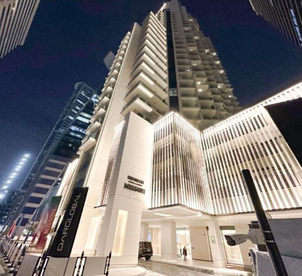 Contemporary 2BR Apt Fully Furnished