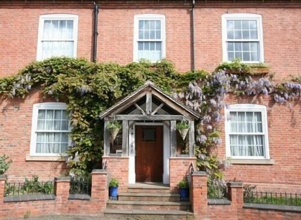 Hotel Mallories - Image 1