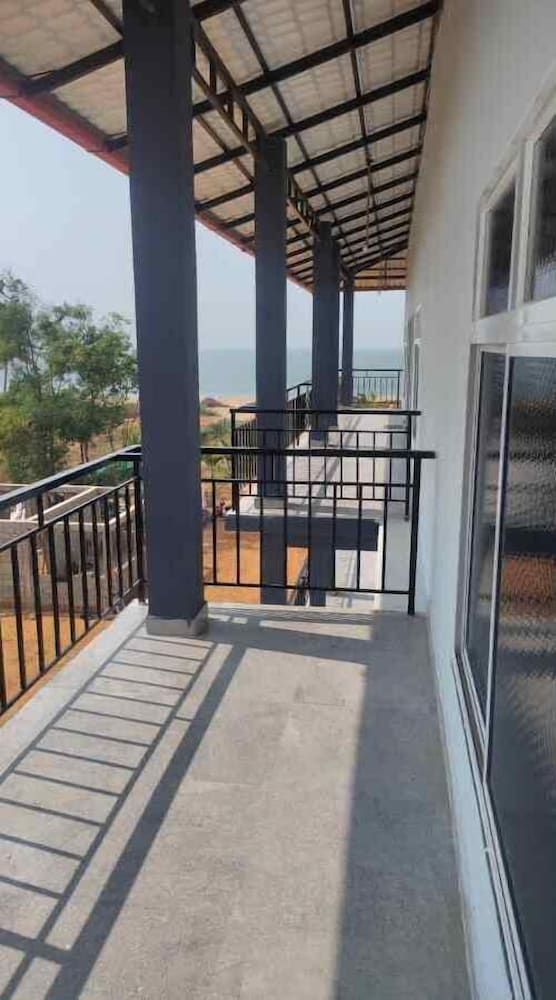 Golden Beach Resort Gokarna