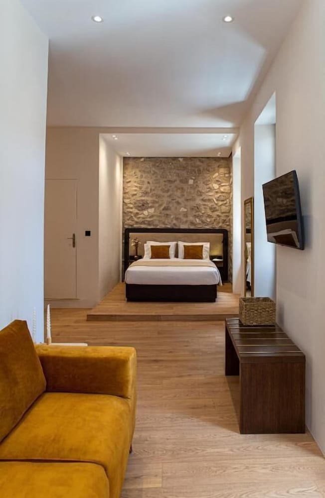 Epitome Suites