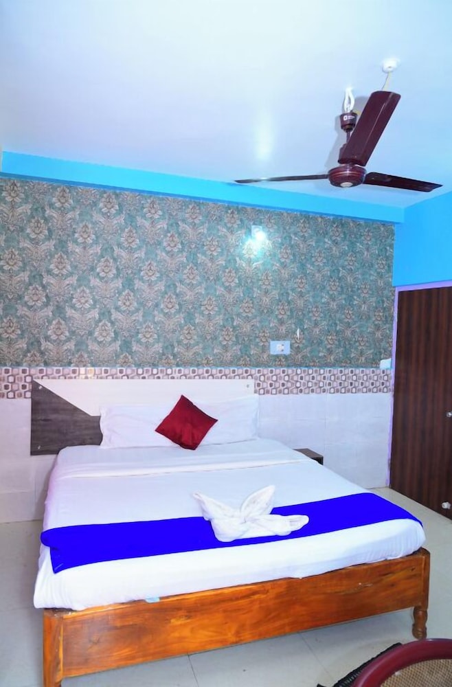 DhamStay Hotel Beach Heaven Puri