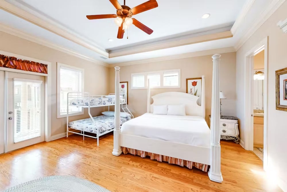 Serenity by the Sea! 4BR Retreat, Sleeps 12, Walk to Beach & Community Pool