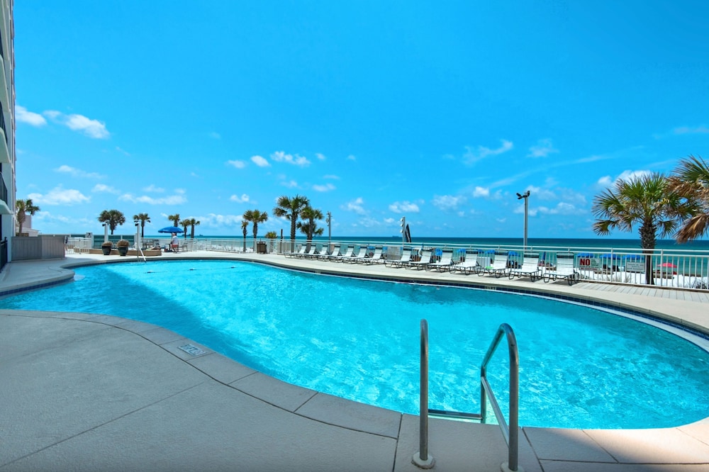 Watercrest Waves! Beachfront 2br/2ba Condo, Sleeps 8, Stunning Gulf Views!