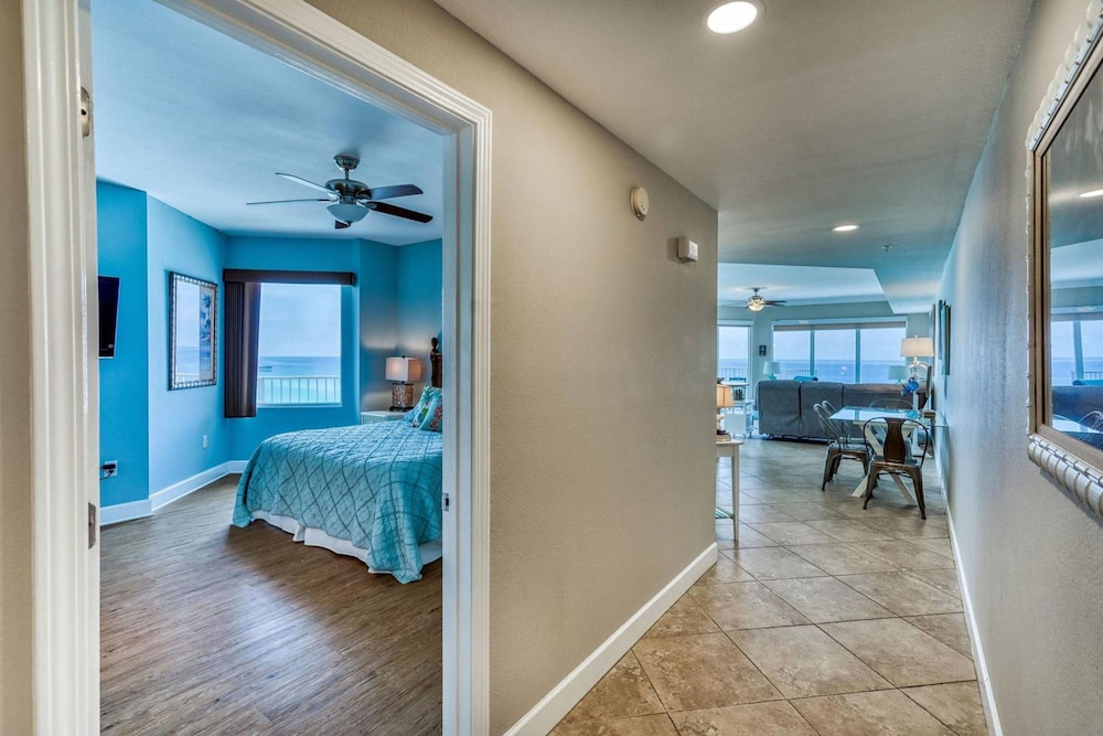 Sea Turtle Retreat! 3BR Beachfront Condo With Stunning Gulf Views Sleeps 8