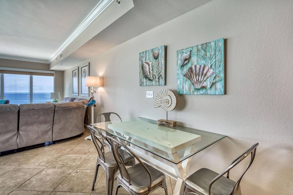 Sea Turtle Retreat! 3BR Beachfront Condo With Stunning Gulf Views Sleeps 8