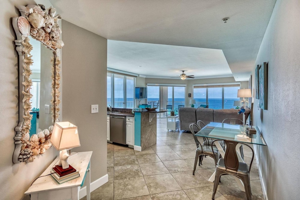 Sea Turtle Retreat! 3BR Beachfront Condo With Stunning Gulf Views Sleeps 8