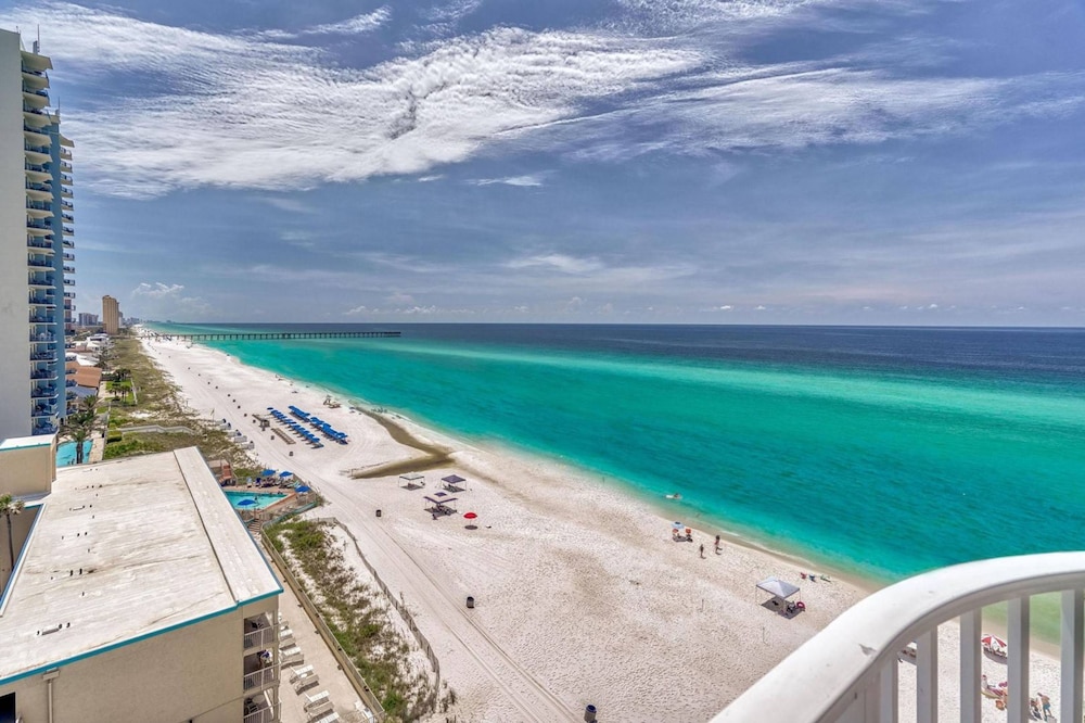Sea Turtle Retreat! 3BR Beachfront Condo With Stunning Gulf Views Sleeps 8