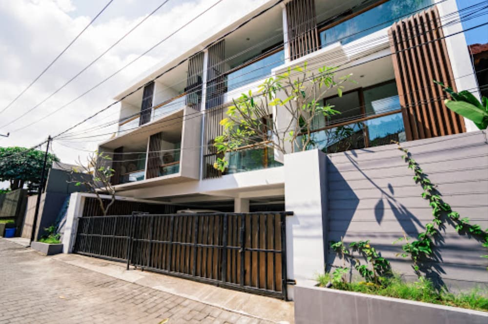Pelangi 148 Beach Suites view 2