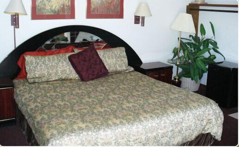 Oakdale Motel