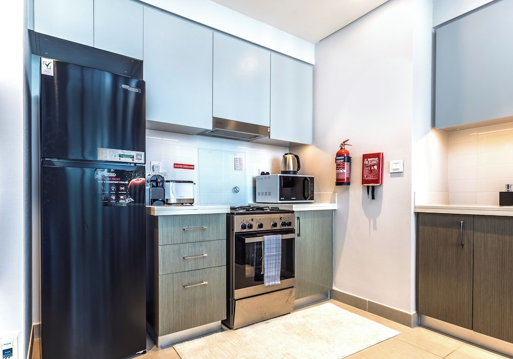 Modern 1BR Forte Near Burj & Mall