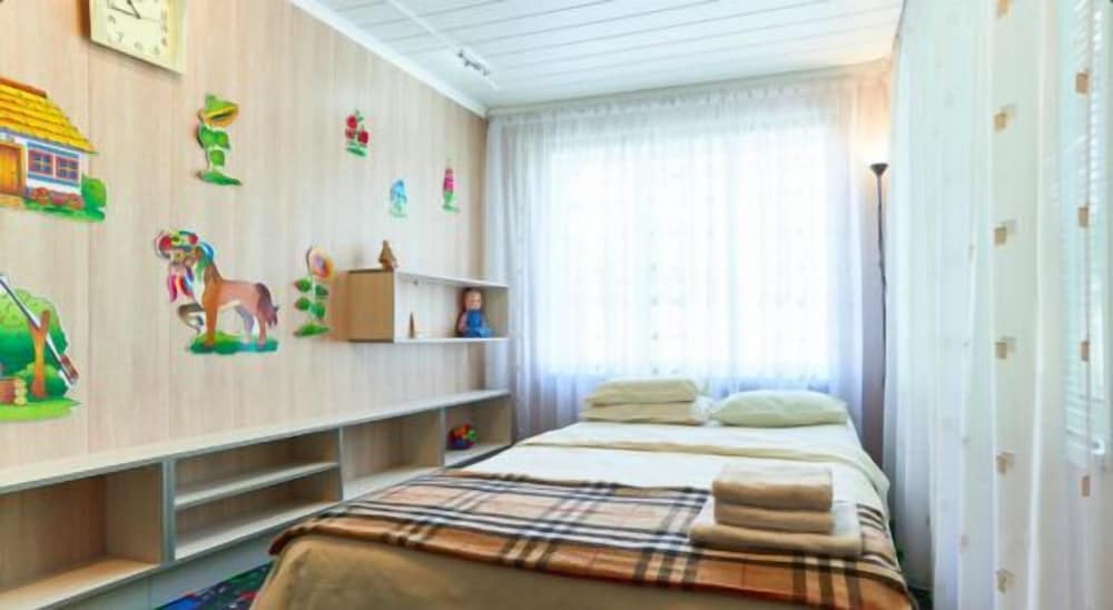 Boryspil Airport Sleep&Fly GuestHouse