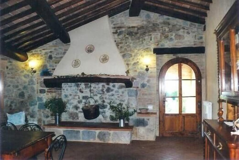 La Vecchia Corte