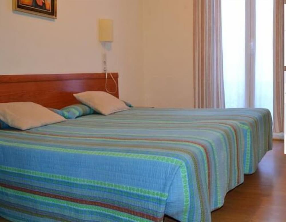 San Sebastian Vacations - Pension San Juan - Property Image 5