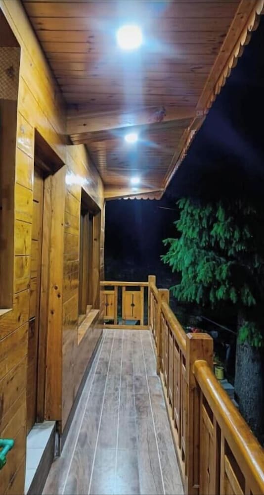 Harsil apple homestay
