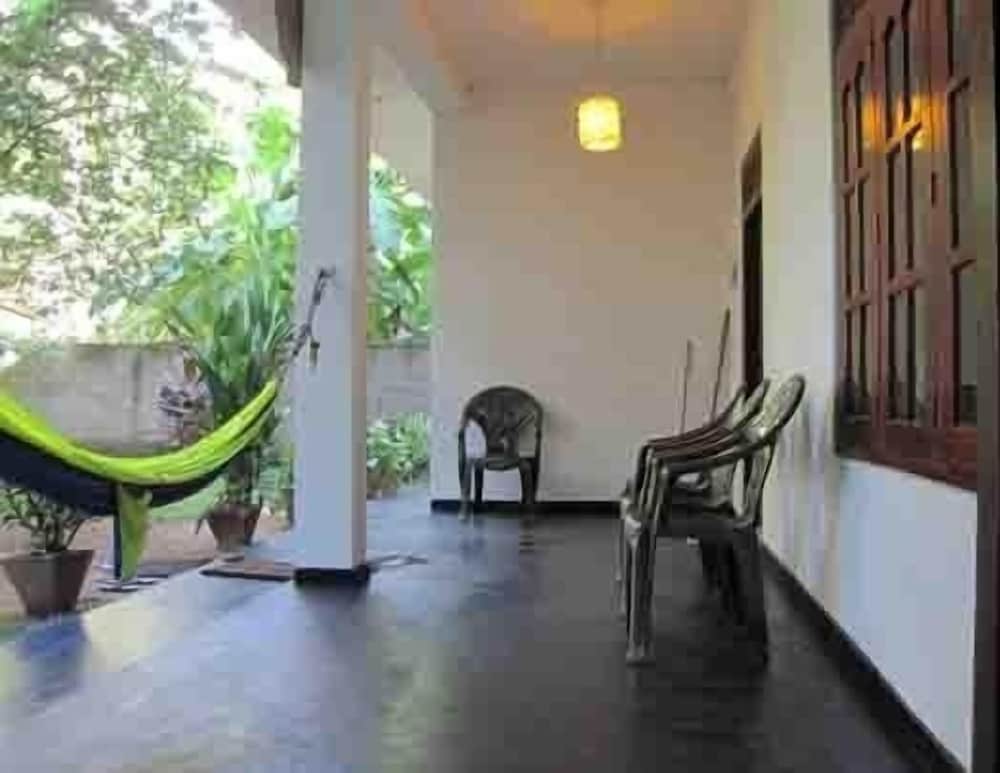 Jungleside House
